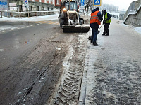 МУП «ЖЭК» в усиленном режиме продолжает уборку улиц города от снега и льда